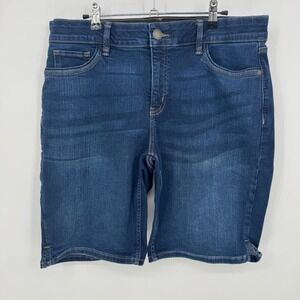 Liz Claiborne Sara Womens Denim Bermuda Shorts Size 14 Mid Rise Blue Jean